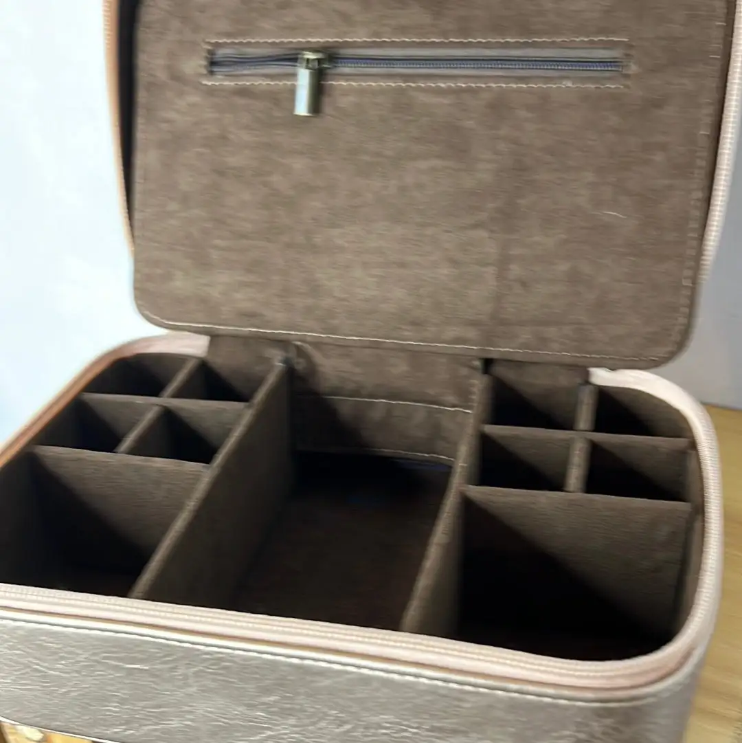 TRENDITIONS Justin Jewelry Case Blush Gold Metallic - Image 4