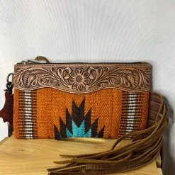 ADBG344D5 American Darling Wrist Wallet